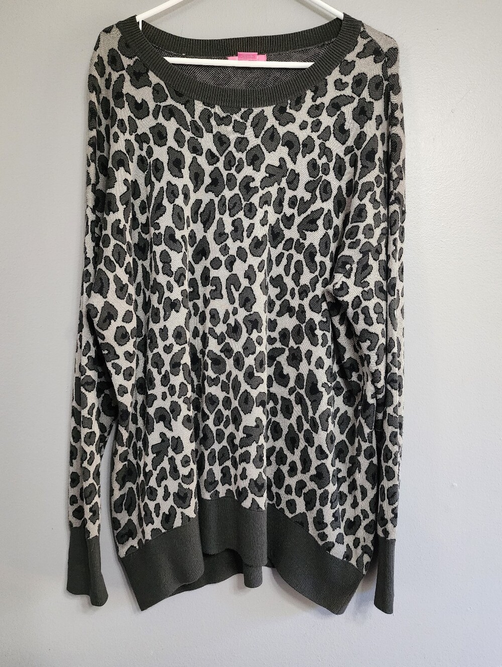 Isaac Mizrahi Black and Gray Leopard-Print Crewneck Sweater